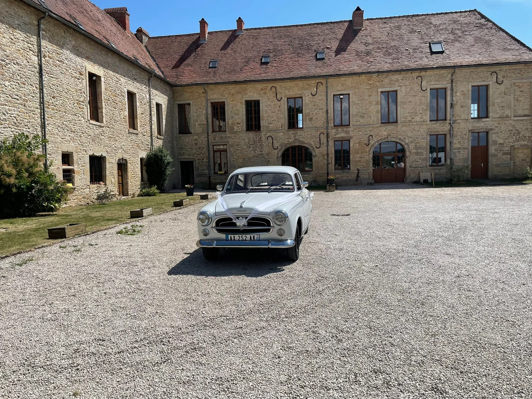 Jardins, campagne et bâtiments du Domaine Le Pré du Chêne
